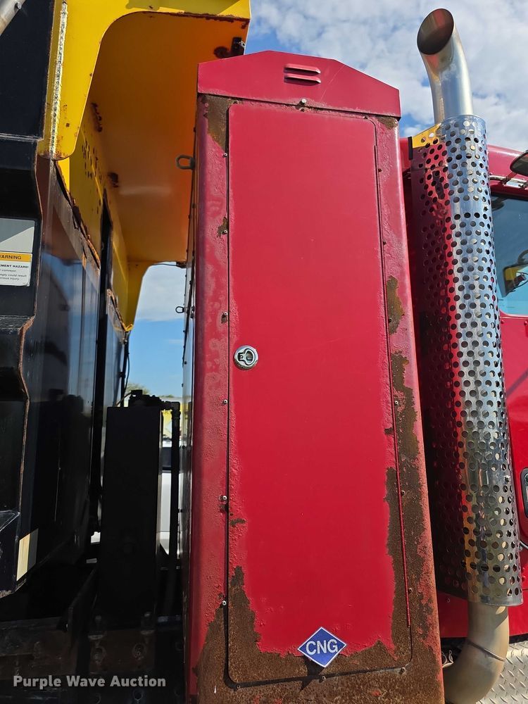 image for item FI0566 2015 Kenworth  T470 dump truck