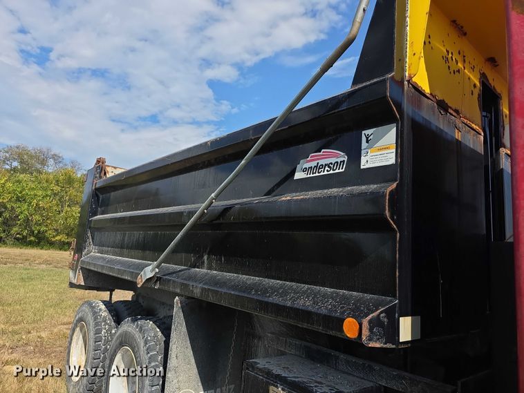 image for item FI0566 2015 Kenworth  T470 dump truck