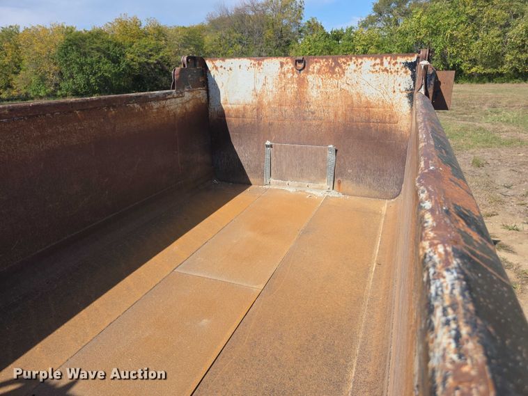 image for item FI0566 2015 Kenworth  T470 dump truck