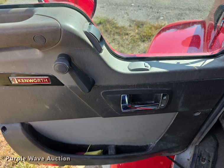 image for item FI0566 2015 Kenworth  T470 dump truck