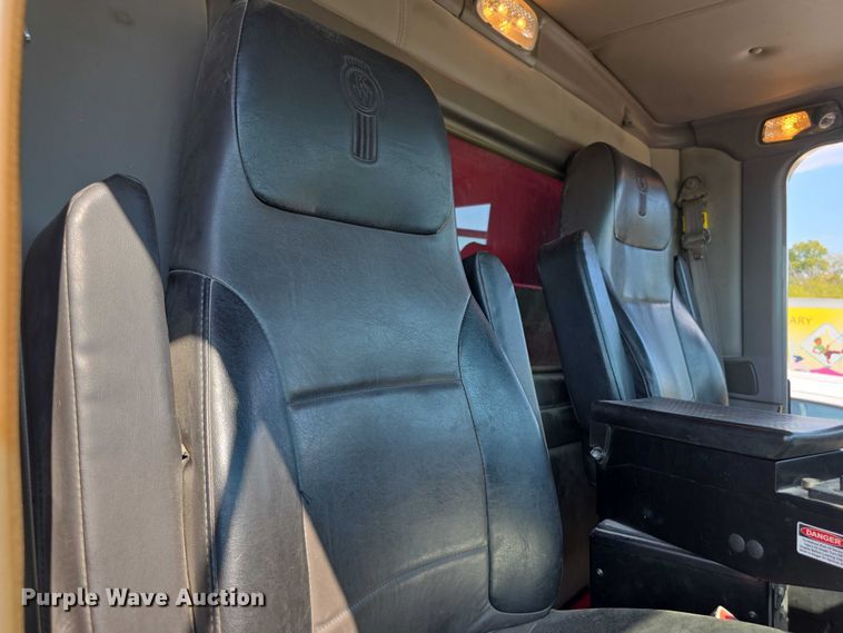 image for item FI0566 2015 Kenworth  T470 dump truck