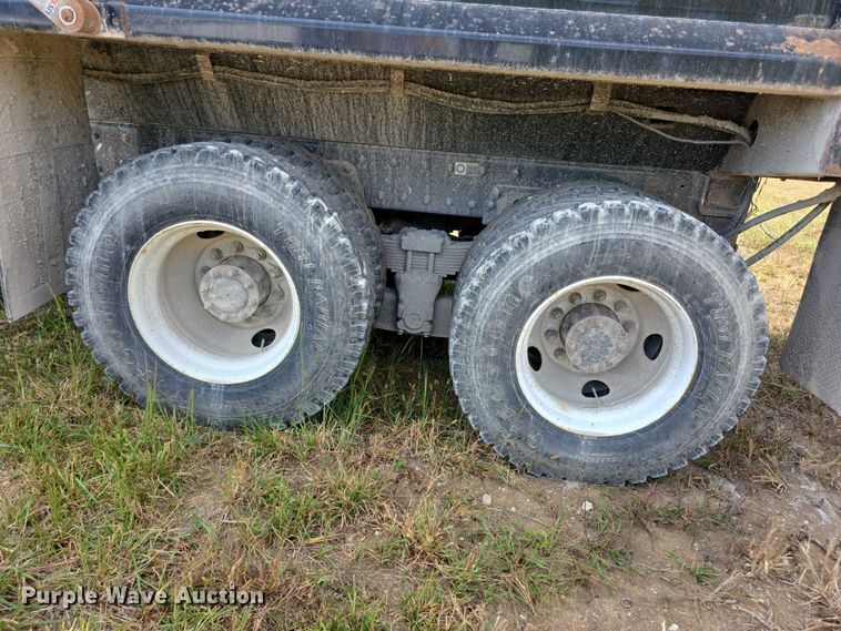 image for item FI0566 2015 Kenworth  T470 dump truck