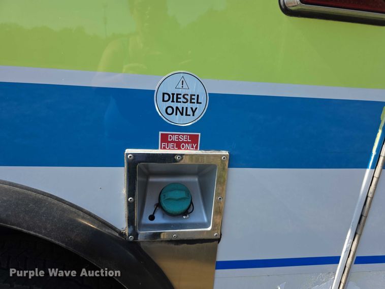 image for item FI0568 2019 Ford E450 Super Duty ambulance