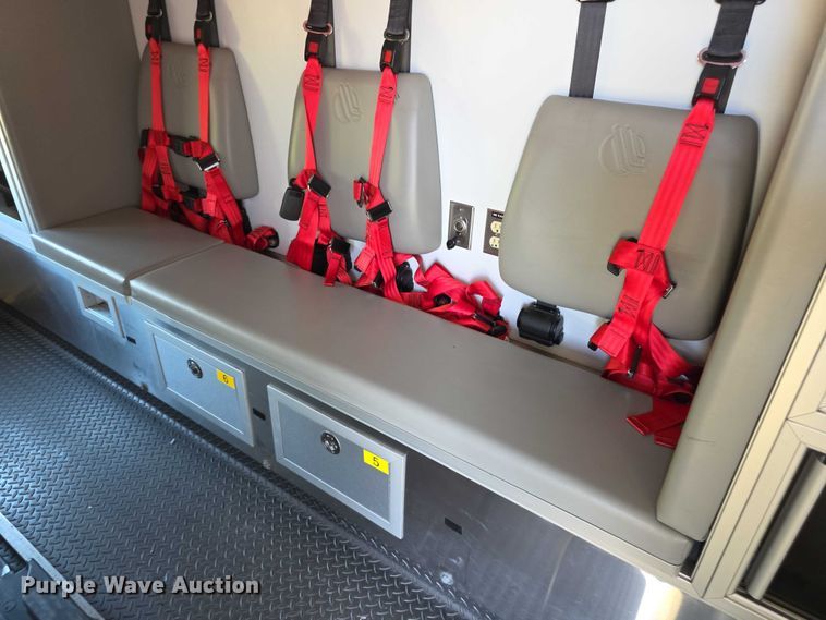 image for item FI0568 2019 Ford E450 Super Duty ambulance