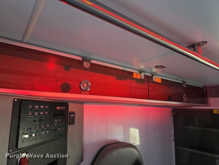 image for item FI0568 2019 Ford E450 Super Duty ambulance