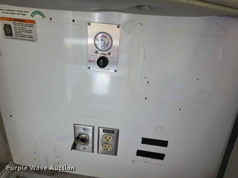 image for item FI0568 2019 Ford E450 Super Duty ambulance