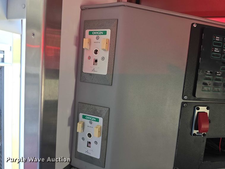 image for item FI0568 2019 Ford E450 Super Duty ambulance