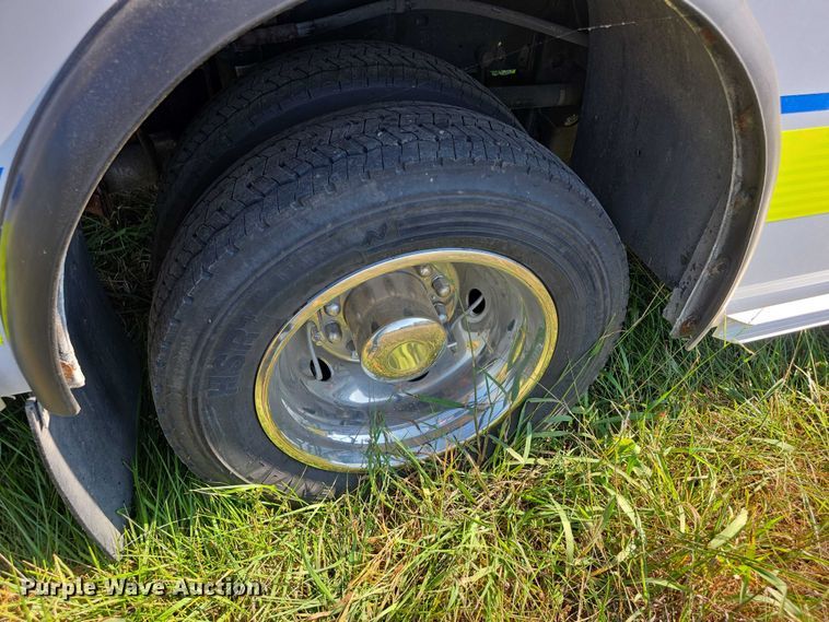 image for item FI0568 2019 Ford E450 Super Duty ambulance