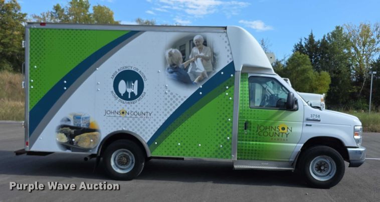 image for item FI0569 2014 Ford E350 Super Duty  delivery van