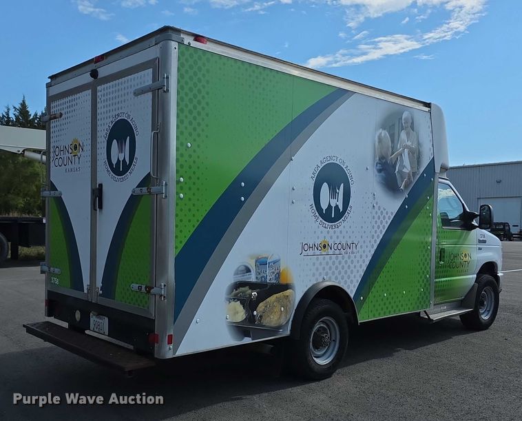 image for item FI0569 2014 Ford E350 Super Duty  delivery van