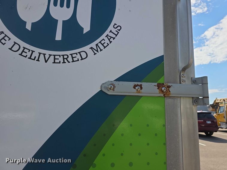 image for item FI0569 2014 Ford E350 Super Duty  delivery van