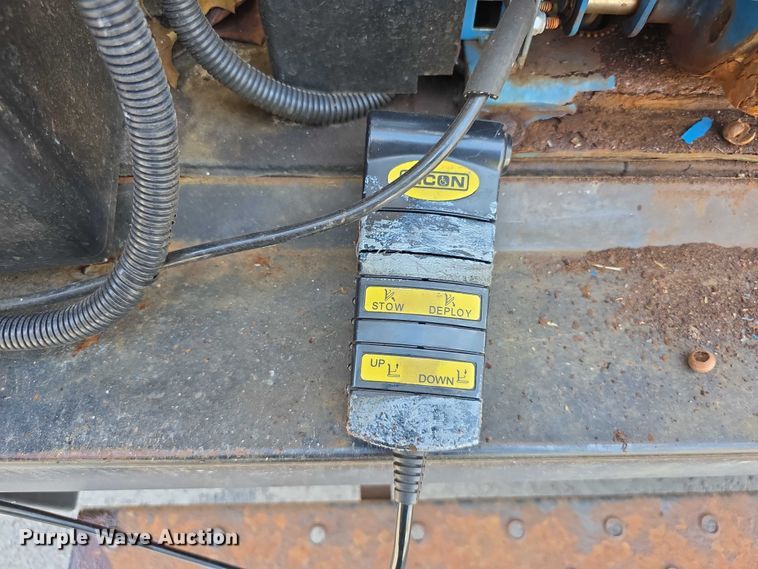 image for item FI0569 2014 Ford E350 Super Duty  delivery van