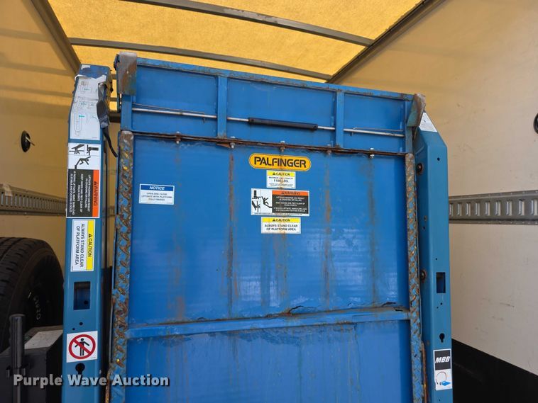 image for item FI0569 2014 Ford E350 Super Duty  delivery van