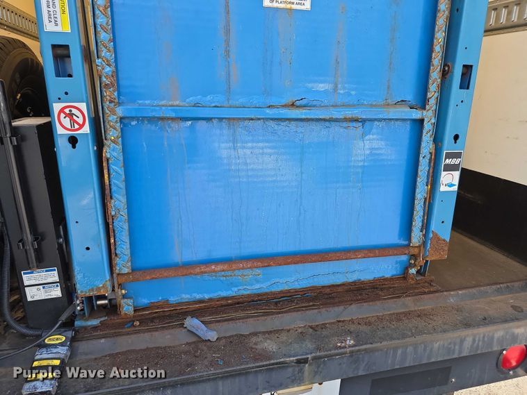 image for item FI0569 2014 Ford E350 Super Duty  delivery van