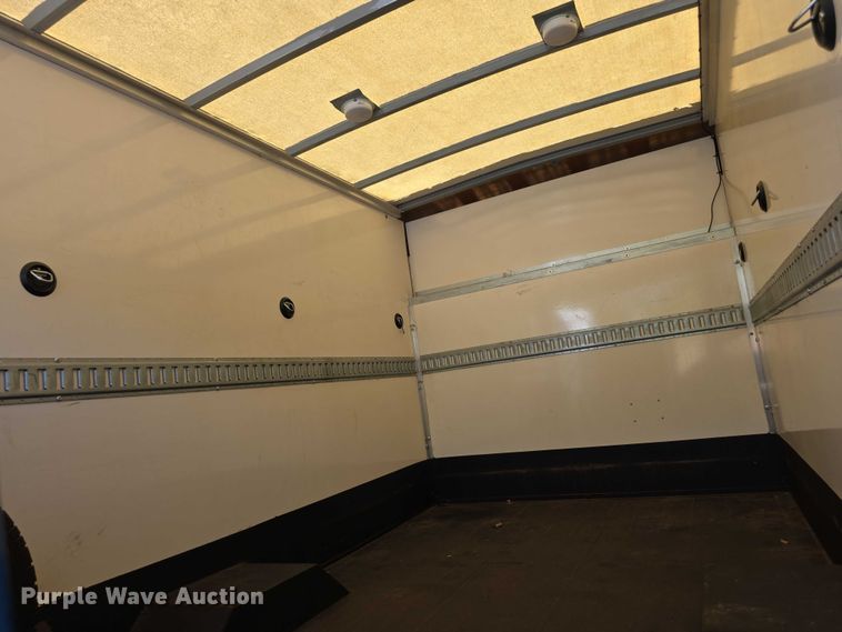 image for item FI0569 2014 Ford E350 Super Duty  delivery van