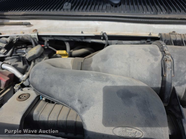 image for item FI0569 2014 Ford E350 Super Duty  delivery van