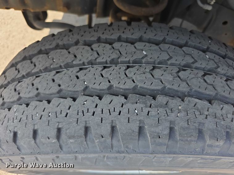 image for item FI0569 2014 Ford E350 Super Duty  delivery van