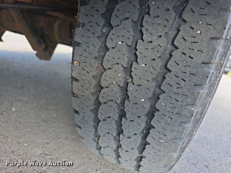 image for item FI0569 2014 Ford E350 Super Duty  delivery van