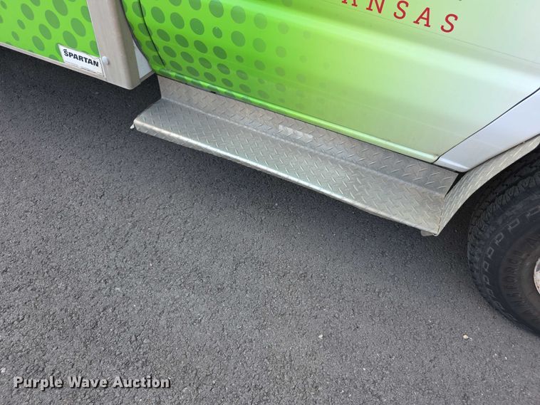 image for item FI0571 2014 Ford E350 Super Duty  delivery van