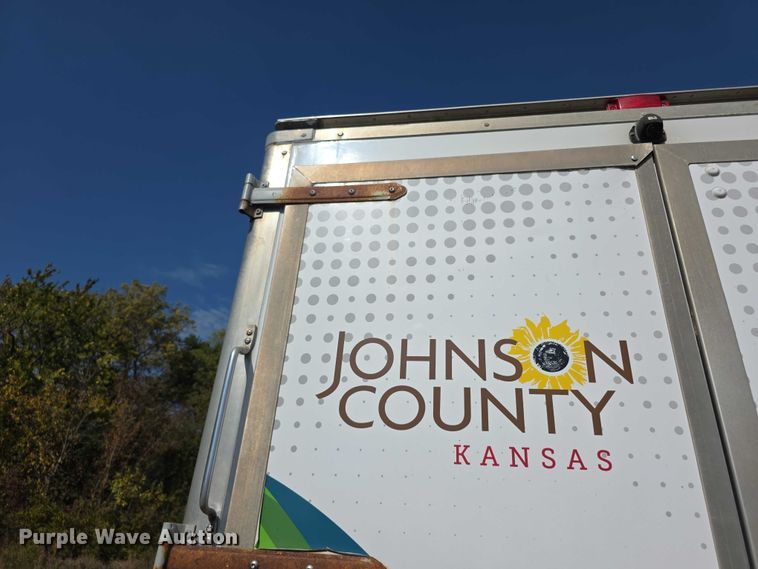 image for item FI0571 2014 Ford E350 Super Duty  delivery van