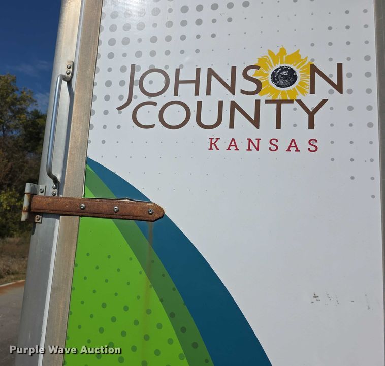 image for item FI0571 2014 Ford E350 Super Duty  delivery van