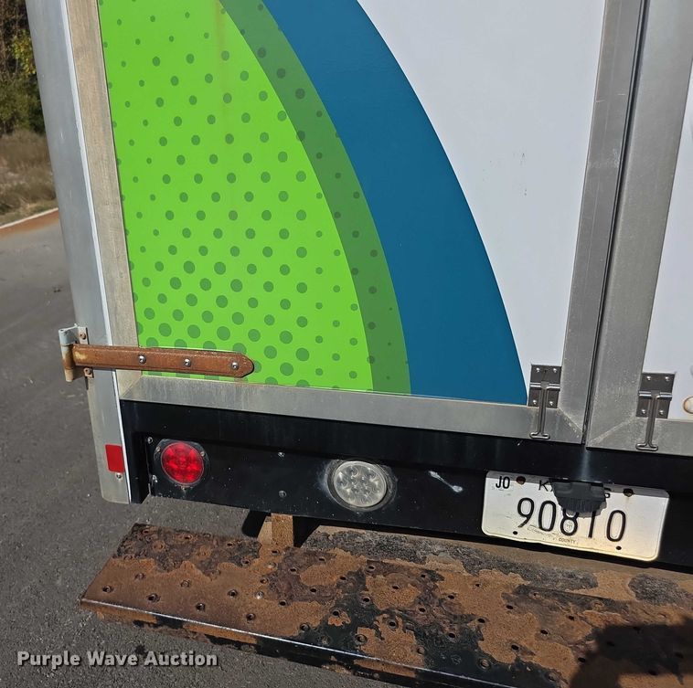 image for item FI0571 2014 Ford E350 Super Duty  delivery van