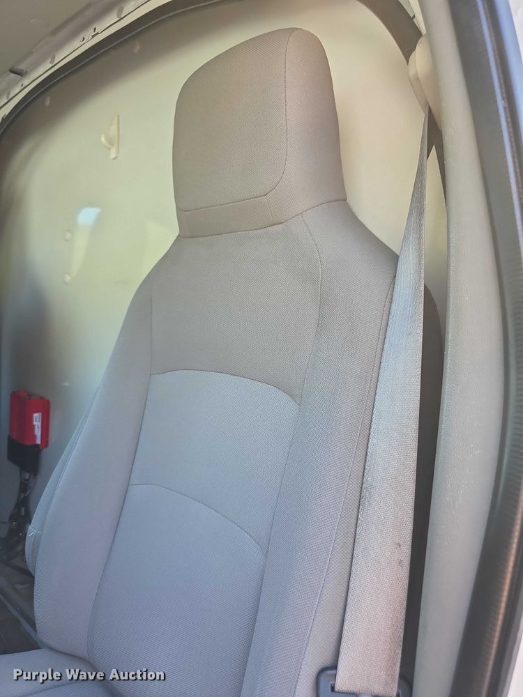 image for item FI0571 2014 Ford E350 Super Duty  delivery van