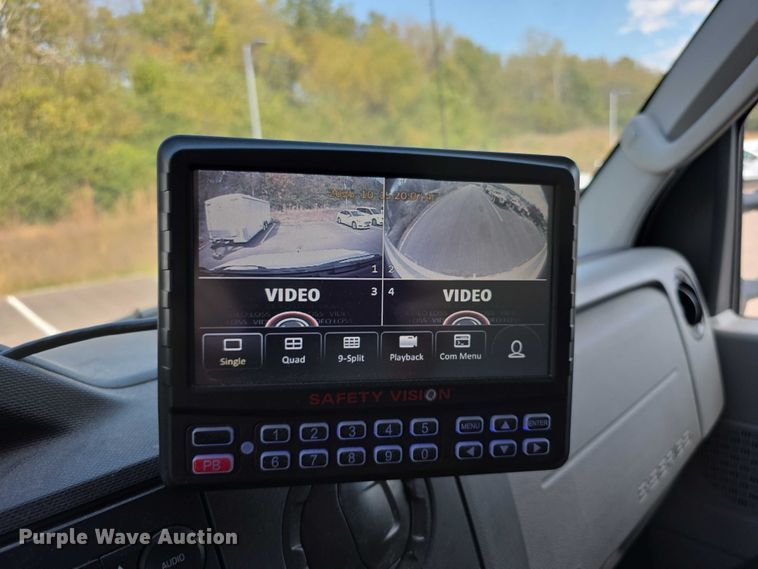 image for item FI0571 2014 Ford E350 Super Duty  delivery van