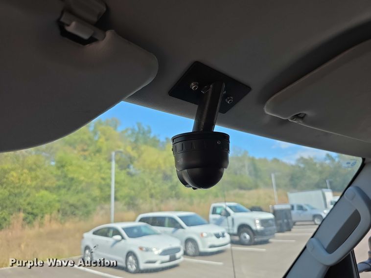 image for item FI0571 2014 Ford E350 Super Duty  delivery van