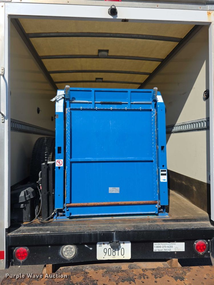 image for item FI0571 2014 Ford E350 Super Duty  delivery van