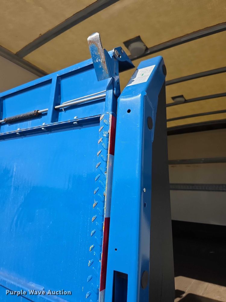 image for item FI0571 2014 Ford E350 Super Duty  delivery van