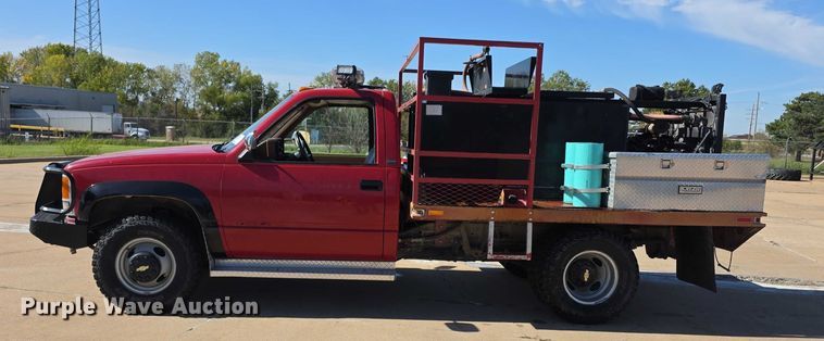 image for item FI0585 1991 Chevrolet Cheyenne 3500 brush fire truck