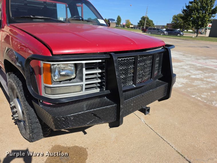 image for item FI0585 1991 Chevrolet Cheyenne 3500 brush fire truck