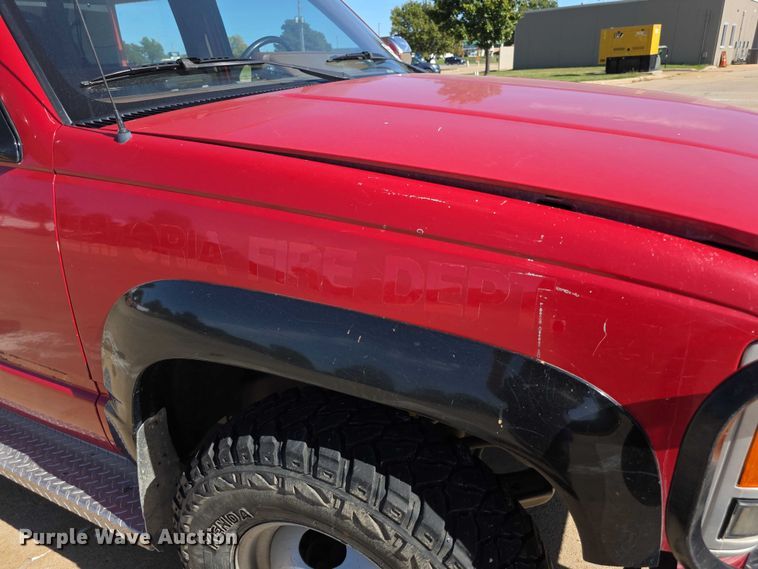 image for item FI0585 1991 Chevrolet Cheyenne 3500 brush fire truck