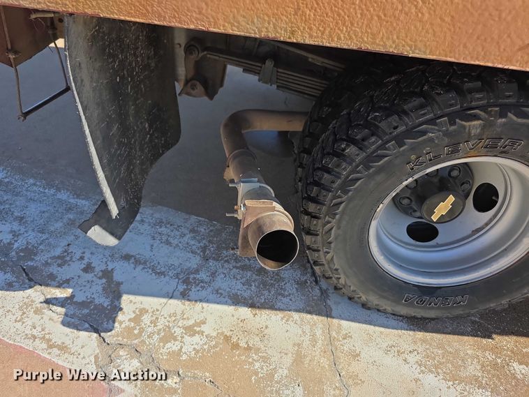 image for item FI0585 1991 Chevrolet Cheyenne 3500 brush fire truck