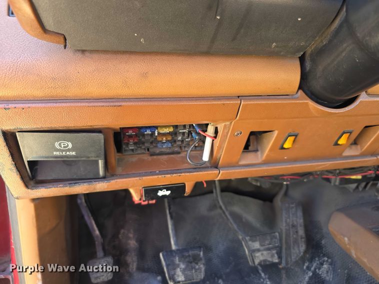 image for item FI0585 1991 Chevrolet Cheyenne 3500 brush fire truck