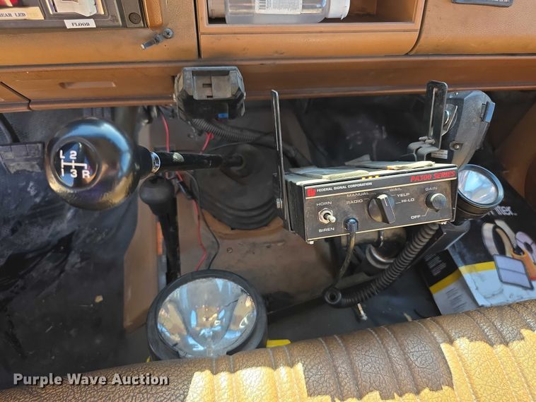 image for item FI0585 1991 Chevrolet Cheyenne 3500 brush fire truck