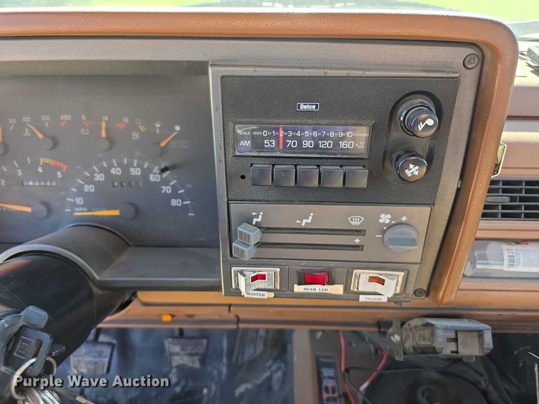 image for item FI0585 1991 Chevrolet Cheyenne 3500 brush fire truck