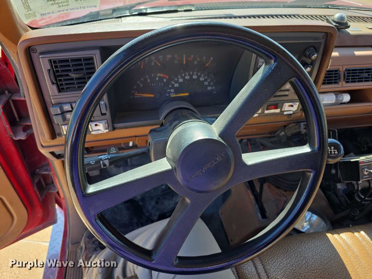 image for item FI0585 1991 Chevrolet Cheyenne 3500 brush fire truck