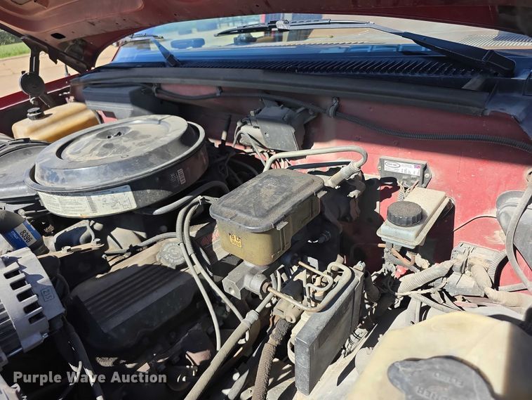 image for item FI0585 1991 Chevrolet Cheyenne 3500 brush fire truck