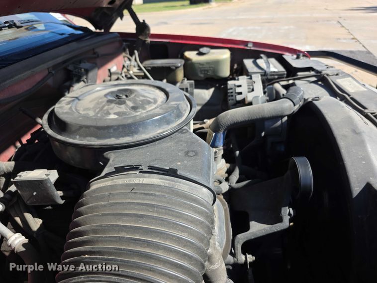 image for item FI0585 1991 Chevrolet Cheyenne 3500 brush fire truck