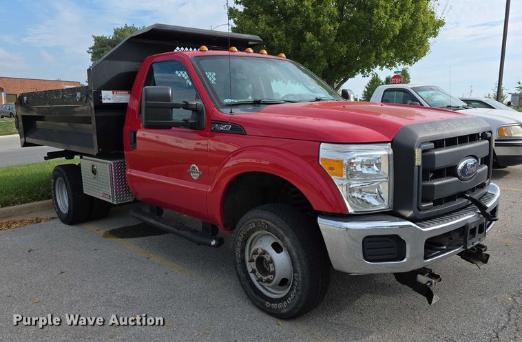 image for item FI0589 2014 Ford F350 Super Duty  dump bed pickup truck