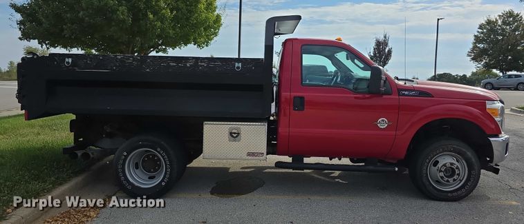 image for item FI0589 2014 Ford F350 Super Duty  dump bed pickup truck