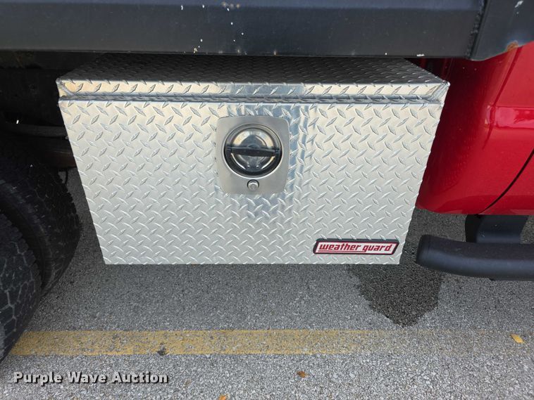 image for item FI0589 2014 Ford F350 Super Duty  dump bed pickup truck