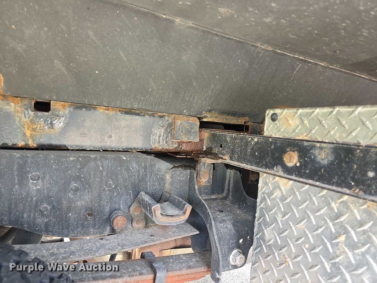 image for item FI0589 2014 Ford F350 Super Duty  dump bed pickup truck