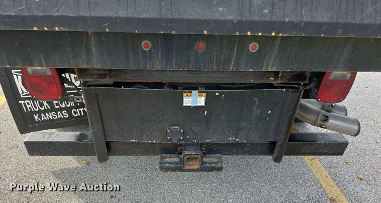 image for item FI0589 2014 Ford F350 Super Duty  dump bed pickup truck