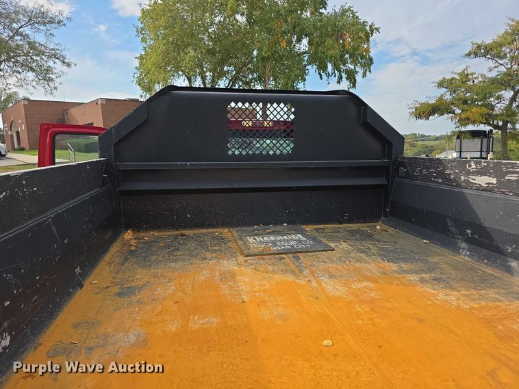 image for item FI0589 2014 Ford F350 Super Duty  dump bed pickup truck