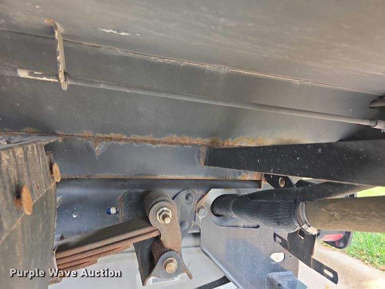 image for item FI0589 2014 Ford F350 Super Duty  dump bed pickup truck