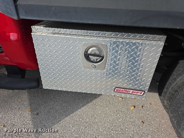 image for item FI0589 2014 Ford F350 Super Duty  dump bed pickup truck