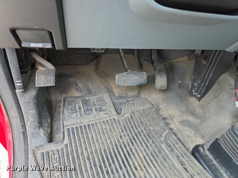 image for item FI0589 2014 Ford F350 Super Duty  dump bed pickup truck